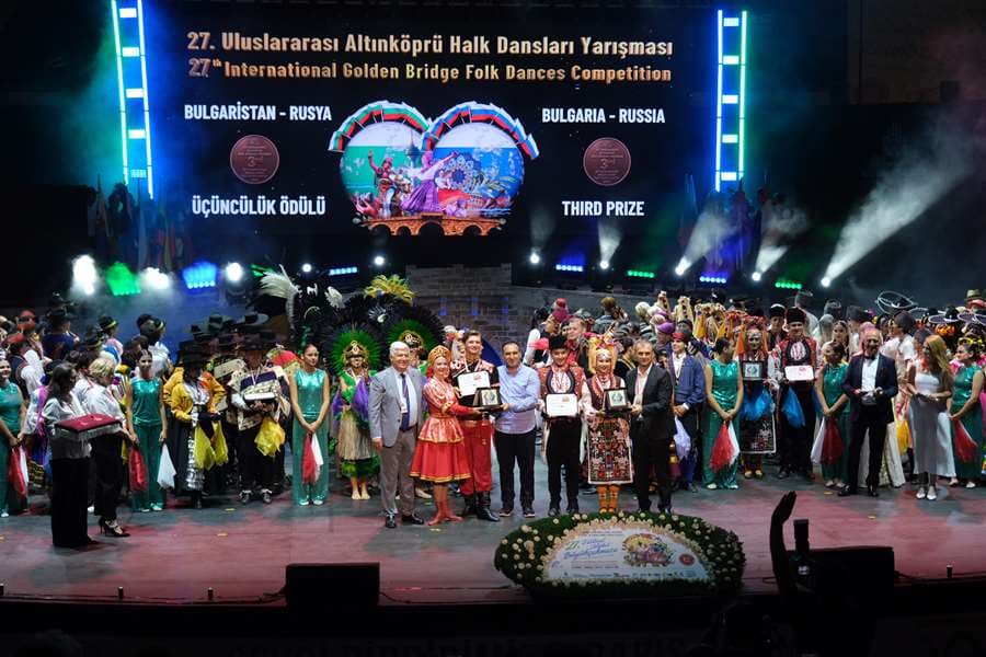 62 ülkenin sahne aldığı “Dünyanın En İyi Festivali” görkemli bir finalle sona erdi