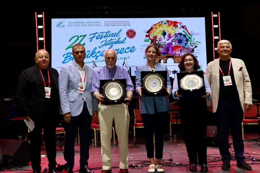 Basın dünyasının değerli isimleri festivalde onurlandırıldı