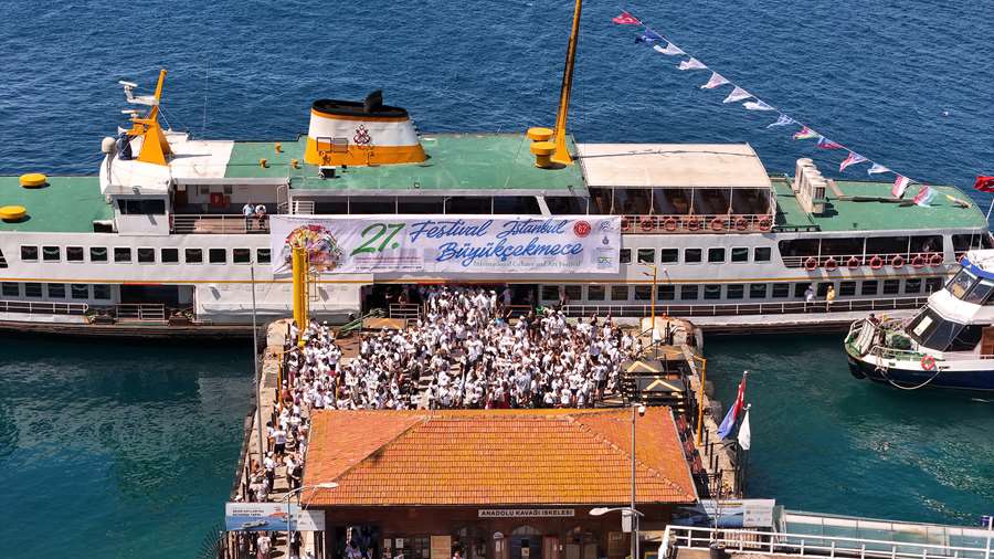 62 ülkenin gençleri Boğaz’ın büyüsüne kapıldı