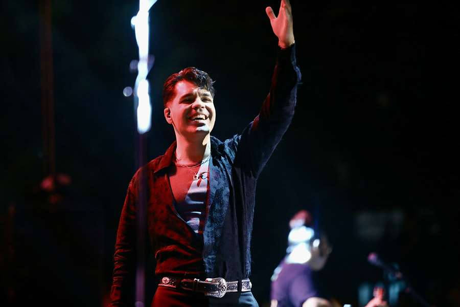 Emir Can İğrek konserine binlerce kişi akın etti